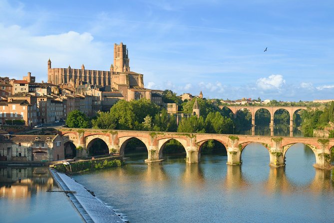 Toulouse: Albi and Cordes/Ciel Day Trip with Audio Guides - Getting the Henri Trip audio guide ready (Albi & Cordes)