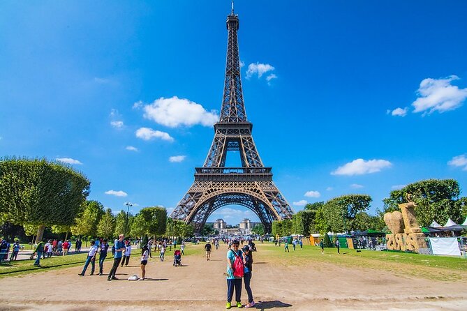 Tour guide in Paris - Visit Paris with your official guide ! - A private route through four very different parts of Paris