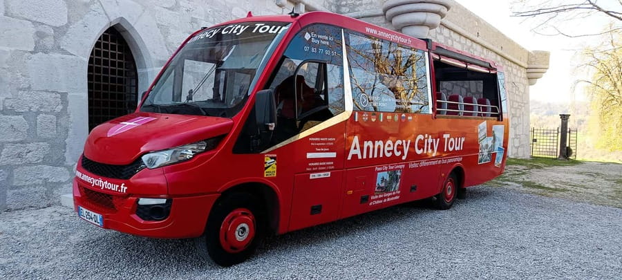 Tour of Annecy by convertible bus - Weather, Comfort, and What the Cabri ollet Means for Sightseeing