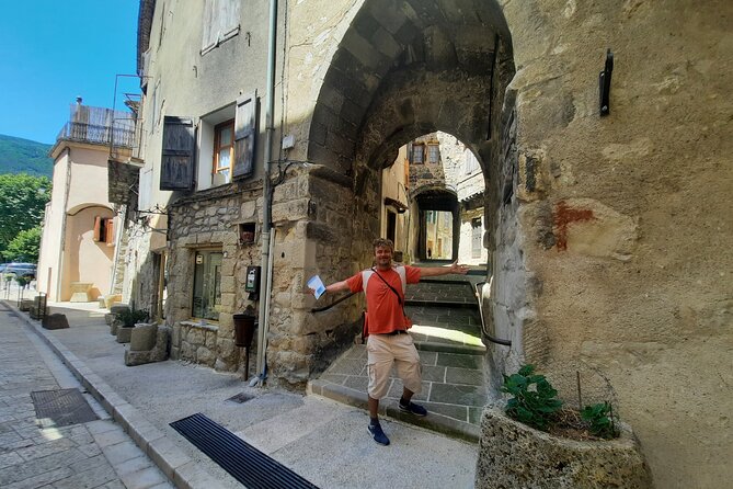Tour with the Mountain Train, Trek to Mystic Forest and Castle - Lunch in Entrevaux or Annot: a real break between climbs