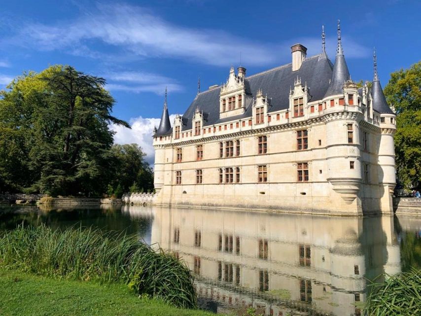 Tours: Chateaux Azay-le-Rideau and Villandry Morning Tour - Meeting Point and Minivan Reality: What Your 4 Hours Look Like