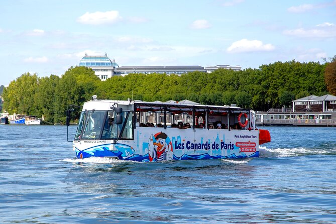 Tours of Paris and the Hauts-de-Seine in an Amphibious Bus - Why this amphibious bus ride is a smart Paris shortcut