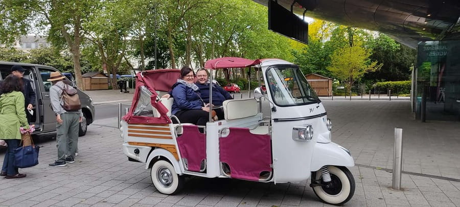 Tours: visite du coeur historique de la ville. - Tours’ Historic Heart Works Great From a Tuk-tuk