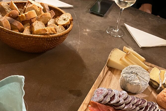 Traditional Gourmet Food & Wine Tour in Bordeaux - A Bordeaux food tour that fits real sightseeing time
