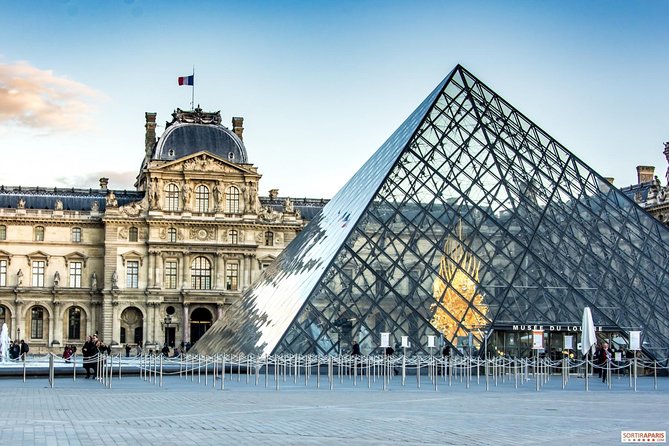 Transfers Private: Paris-Aéroports/Paris-Disneyland, France - Comparing the $117.11 group price