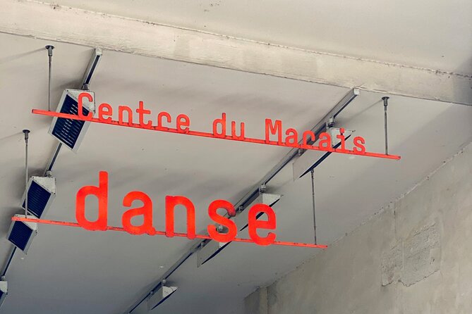 Trendy Marais, smartphone audioguided walking tour - Rue des Francs Bourgeois and the story of LGBT Paris
