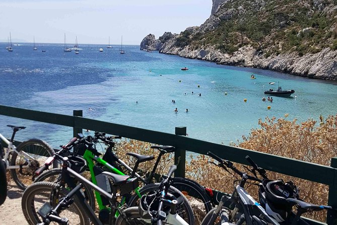 Ultimate Calanques Panoramic e-bike Ride – 3h (Small Group) - Meeting EVTT Provence and Getting Ready to Ride