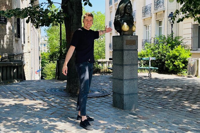 Unique Montmartre photo tour with VOGUE photographer - What the private format means for your photos