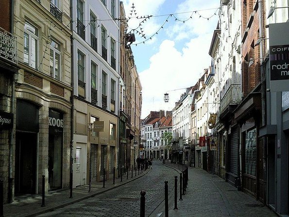Unique Tour of Lille by Convertible 2CV - 1h00 - Key things to know before you go