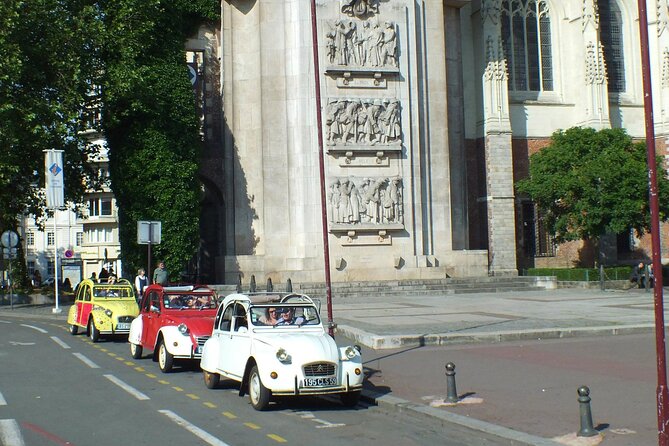 Unique Tour of Lille by Convertible 2CV - 1h00 - Why a vintage 2CV tour makes Lille feel easy
