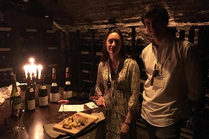 Unusual exploration of the terroirs of Burgundy in 2CV - from 6 people - Clos de Vougeot: a major stop on the northern route
