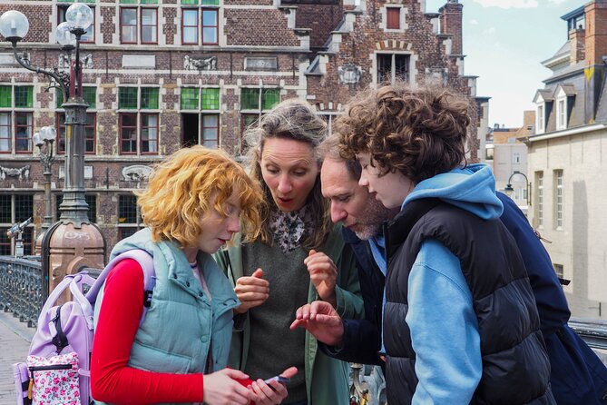 Urban escape game in Toulouse - Crazytopia - Your mission begins at Place des Carmes