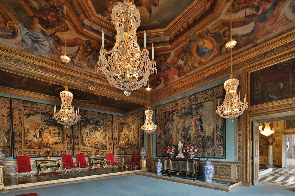 Vaux le Vicomte Chateau Entry Ticket and Chateaubus Transfer - Gardens and New Trails: What You’ll See, and Why Season Matters