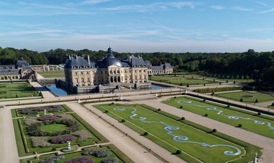 Vaux le Vicomte Chateau Entry Ticket and Chateaubus Transfer - Chateaubus Transfer from Melun: Avenue Gallieni and the 10:55–11:55–13:55 Schedule