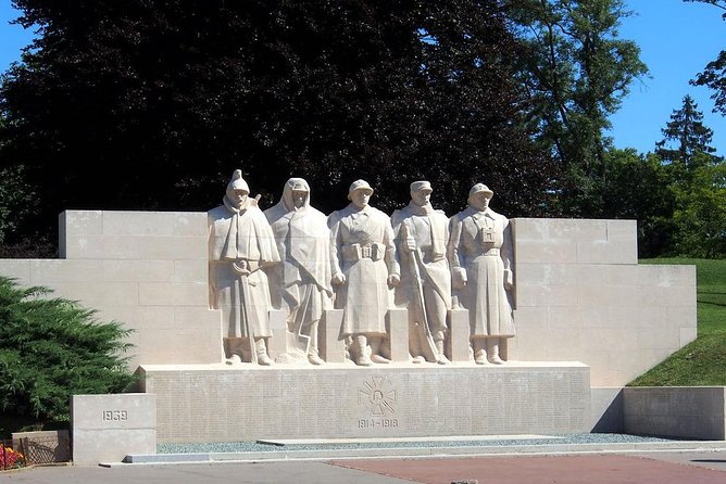 Verdun 1916 and AEF Meuse Argonne offensive 1918 - Private tour (2,7 pax) - Meuse-Argonne Cemetery brings the day to a quiet close