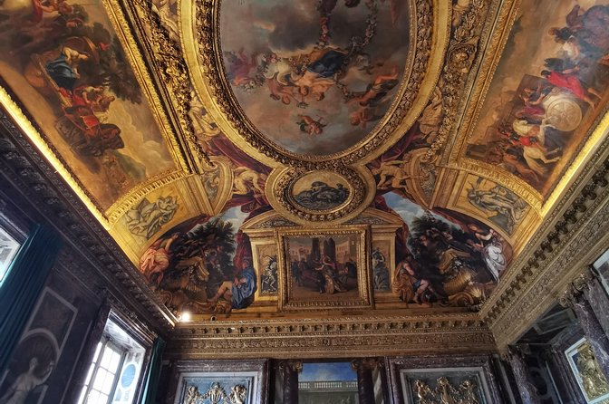 Versailles and Chartres Private Day Tour from Paris - The guide can shape the day