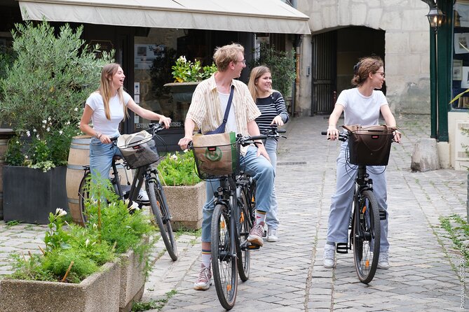 Versailles: Bike Rental, Different Sizes - The park, forest, and longer routes
