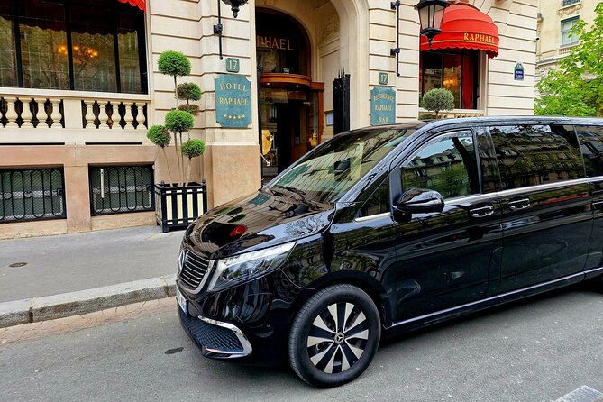 VERSAILLES CASTLE Round-Trip Transfer from Paris by Luxury Van - What this Versailles transfer actually includes