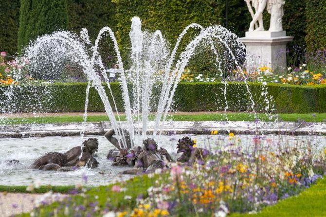 Versailles Château and Gardens Walking Tour - Summer programming: fountains and musical gardens (when available)