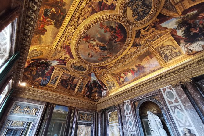 Versailles Domain Private Half Day Guided Tour with Hotel Pickup from Paris - The drive from Paris: comfort is included, delays are the risk