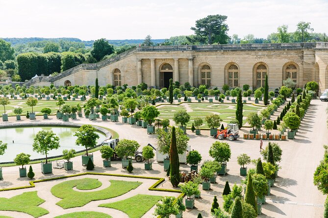 Versailles Full Day Bike Tour with Palace, Gardens, & Picnic - Group size, guide energy, and how to avoid stress