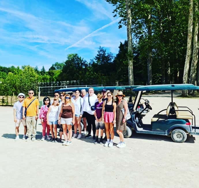 Versailles: Golfcarts & Bikes Guided Tour, Hamlet+Fountains - The Grand Canal and scenic viewpoints: the “wow” moments come in the right order