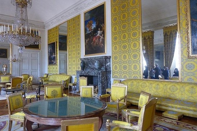 Versailles Guided Visit – Hotel Pickup, Meeting Point or None - Inside the Château: reserved entry, headsets, and a guide-led path