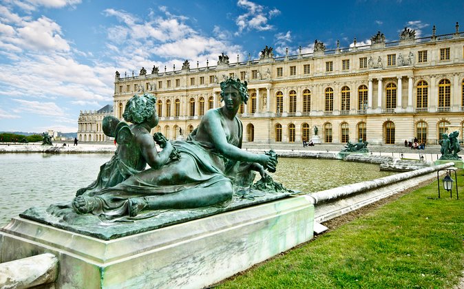 Versailles Palace and Gardens Half Day Guided Tour from Paris - Timing, Crowds, And Group Size: Staying Calm In Big Rooms