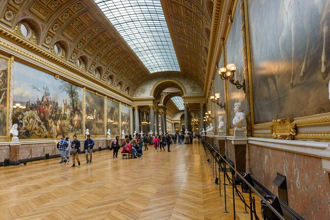 Versailles Palace and Gardens Tour - Queen’s Apartments: Elegance With a Point of View
