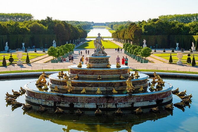 Versailles Palace and Gardens Tour - Palace of Versailles Stop One: From Hunting Lodge to Royal Machine