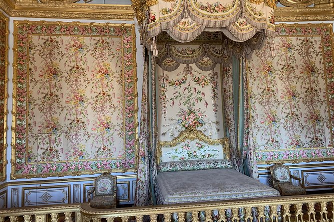 Versailles Palace and Giverny Private Guided Tour from Paris - Price and value: when $830.27 per person starts making sense