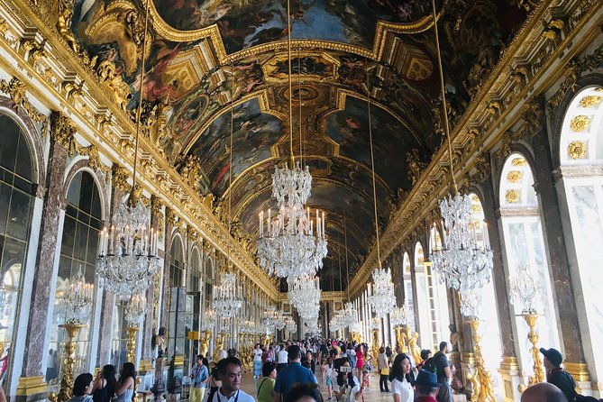 Versailles Palace and Giverny Private Guided Tour from Paris - The Paris-to-Giverny drive: why the countryside feels different in a small group van