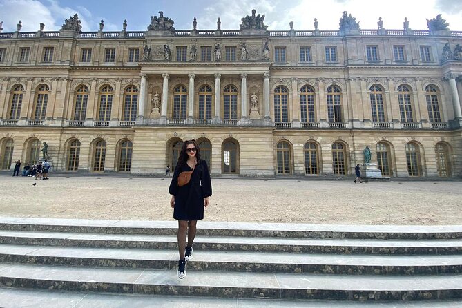 Versailles Palace Family Tour with Private Transfers and Lunch - Is $580.62 per person a fair price?