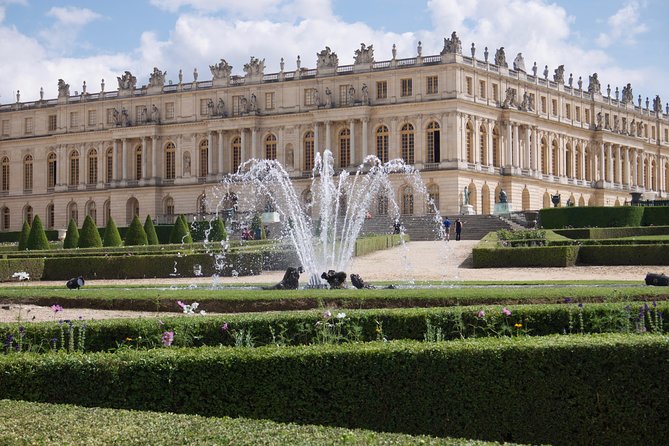 Versailles Palace Full Day or Half Day Tour with Local Guide - Stop 3: Gardens of Versailles and the Fountain Schedule