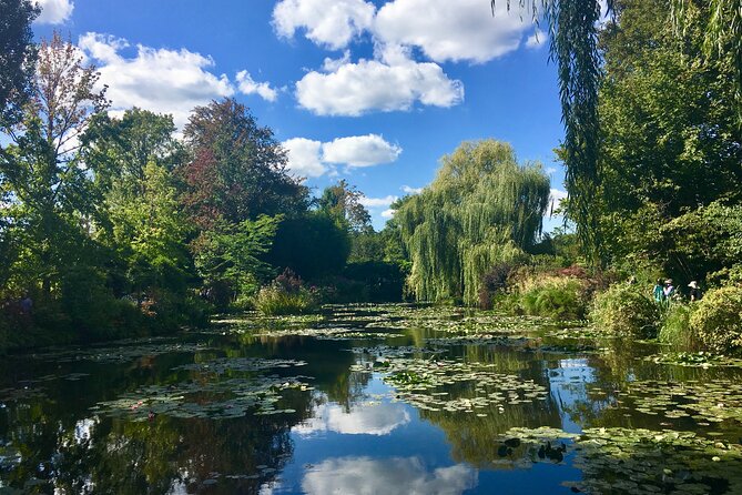 Versailles Palace & Giverny Private Tour with Lunch&Hotel Pick-up - Key things that make this tour worth your time