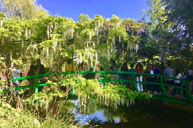 Versailles Palace & Giverny Private Tour with Lunch&Hotel Pick-up - Clos Normand and Monet’s gardens: where the famous views live