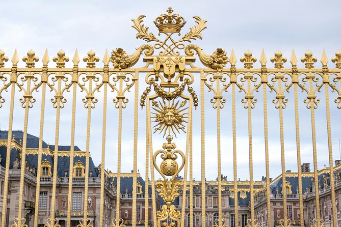 Versailles Palace Guided Experience and Gardens Entry 10 PPL Max - Priority Entry That Still Respects Security
