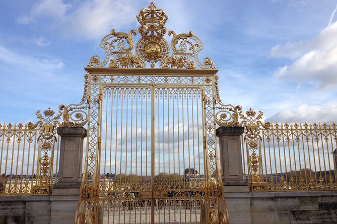 Versailles Palace Guided Tour with Reserved Entry - Inside the Château de Versailles: How the 90 Minutes Actually Work