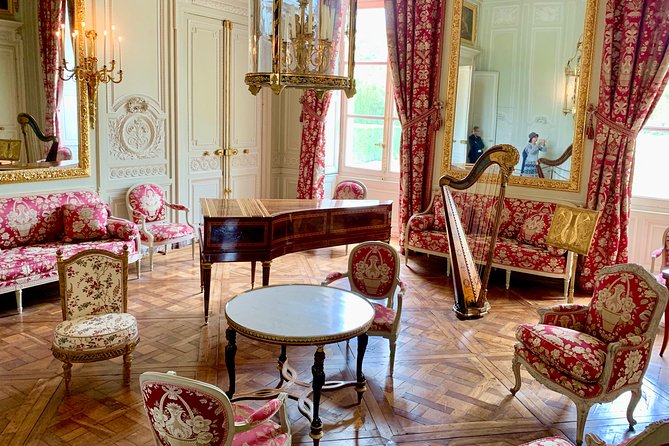 Versailles Palace & Marie-Antoinette's Estate Full Day Private Tour from Paris - Entering Versailles Palace: State Apartments of Louis XIV (The Rooms That Matter)