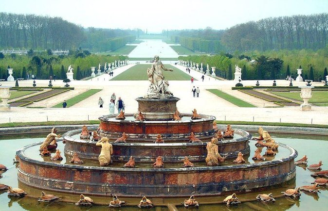 Versailles Palace & Marie-Antoinette's Estate Guided Tour - Gardens du Château: you get freedom, but not endless wandering