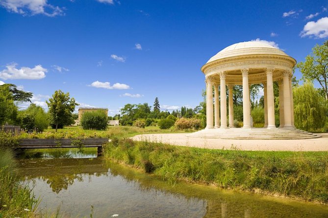 Versailles Palace & Marie-Antoinette's Estate Private Guided Tour with Lunch - Key things to notice before you go