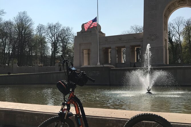 Versailles: Path of the Heroes on original electrics 2 wheels - Why this Versailles tour takes a different road