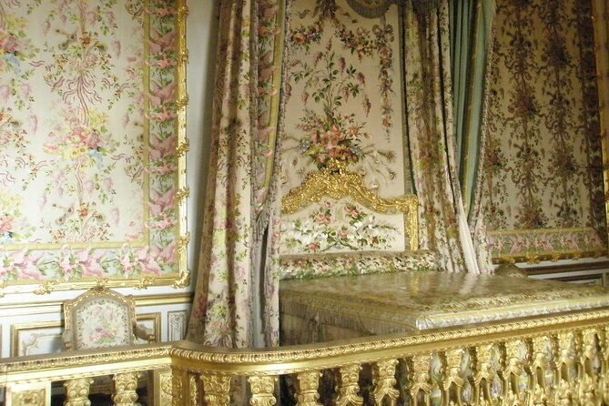 Versailles Private Guided Tour - Reserved Entry Included - Timing, meeting point, and practical details
