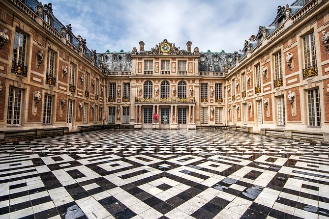 Versailles Private Half-Day Guided Tour from Paris - Walking through André Le Nôtre’s gardens