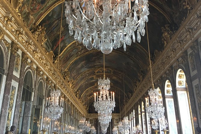 Versailles Royal Palace & Gardens Private Tour by Golf Cart - Getting started at Louis XIV: your tour’s first win