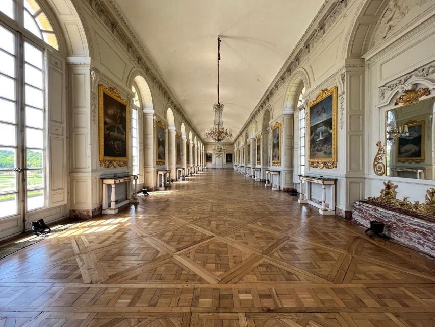 Versailles: Skip-The-Line Chateau and Estate Sidecar Tour - What to wear and what to leave behind