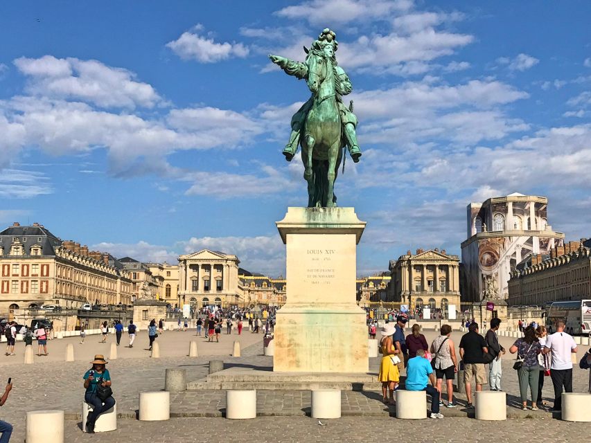 Versailles: Skip-the-Line Guided Palace Tour and Full Access - Entering fast: skip-the-line does real work
