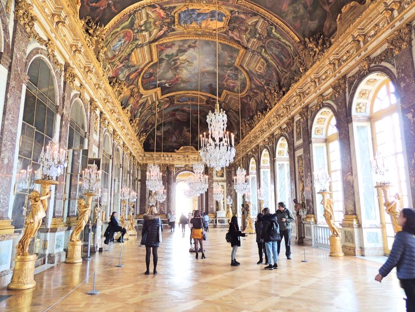 Versailles: Skip-the-Line Guided Palace Tour and Full Access - Marie Antoinette and the Trianon: plan the walk