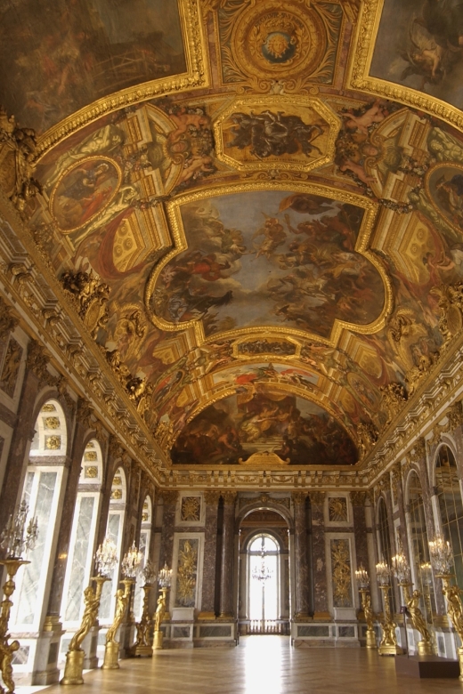 Versailles: Skip-the-Line Guided Tour of Palace with Gardens - The palace tour: royal apartments and the Hall of Mirrors