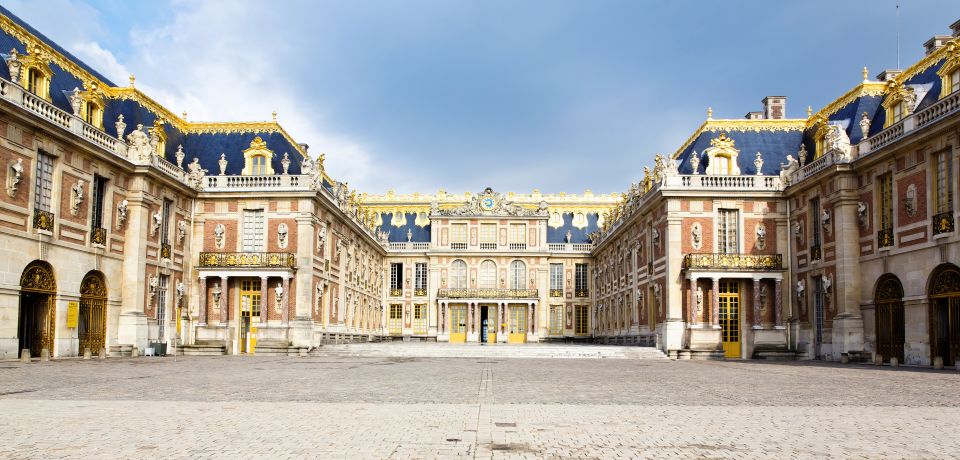 Versailles: Skip-the-Line Guided Tour of Palace with Gardens - Queen’s Hamlet: Marie Antoinette’s special place